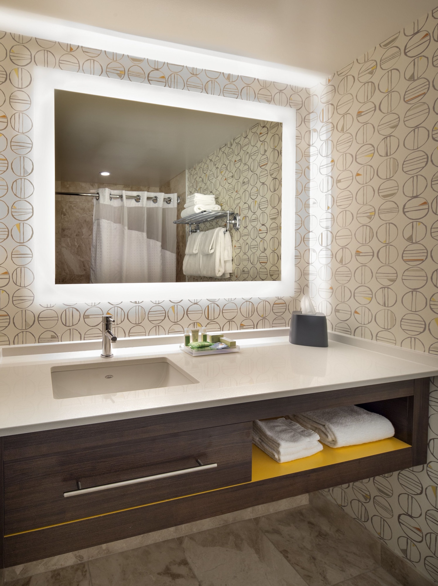 غرفة قياسية بسرير كينج، Holiday Inn Montreal Longueuil 2/4