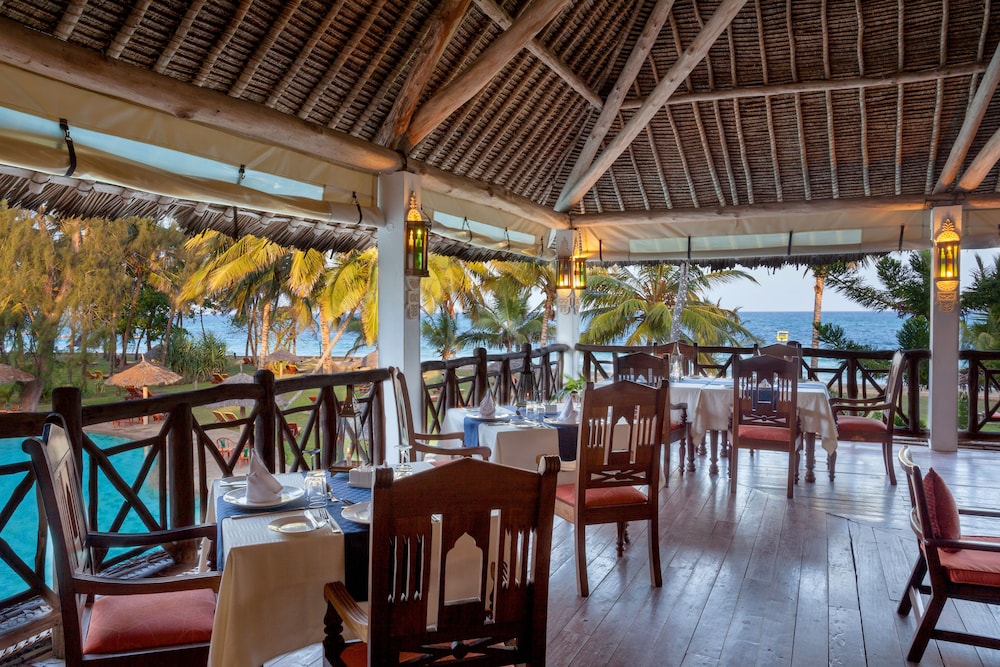Neptune Palm Beach Boutique Resort & Spa 33/50