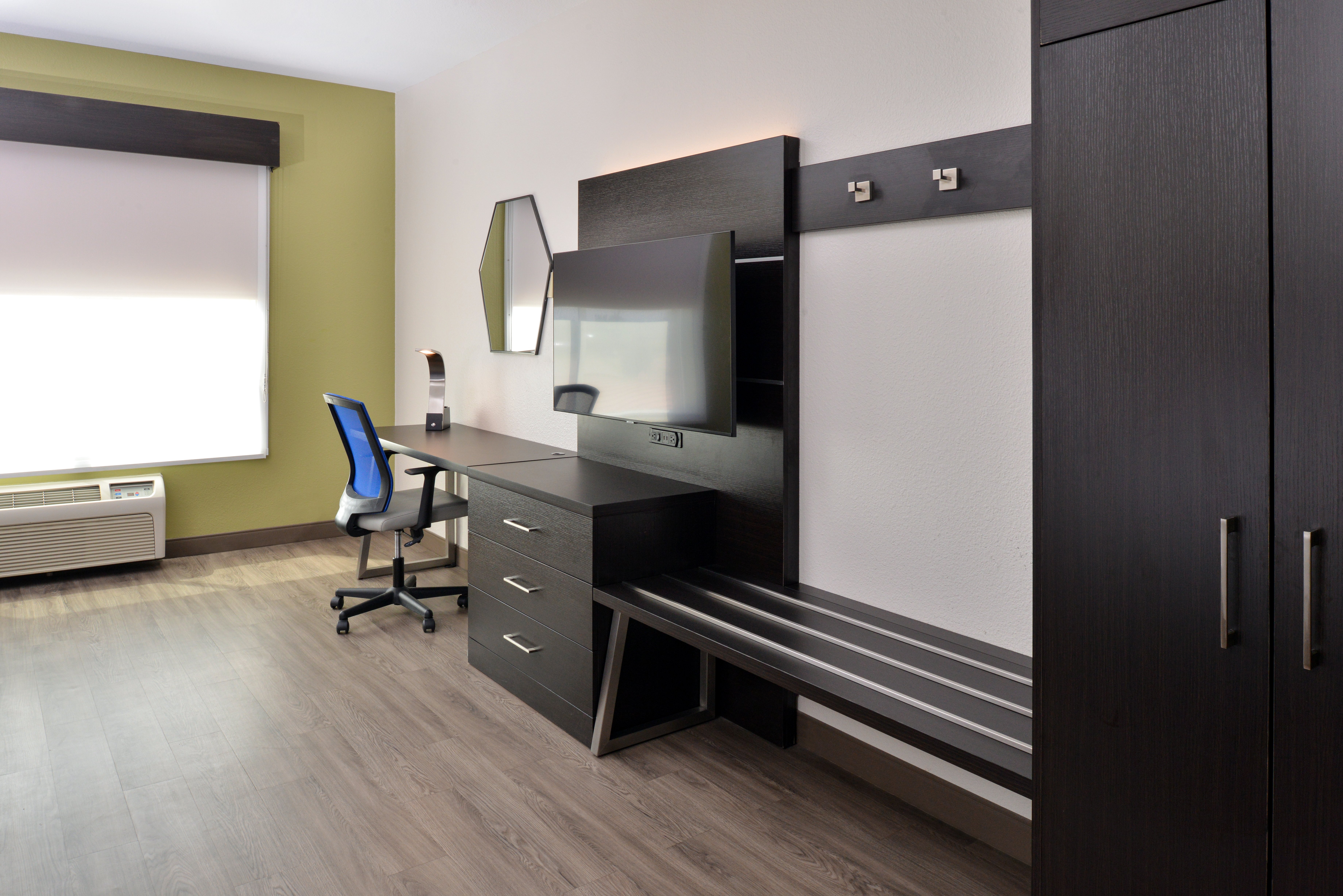 Holiday Inn Express Hotel And Suites Carthage 43/79