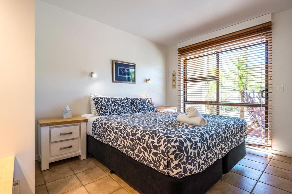 2 Bedrooms, Courtyard, Apartment