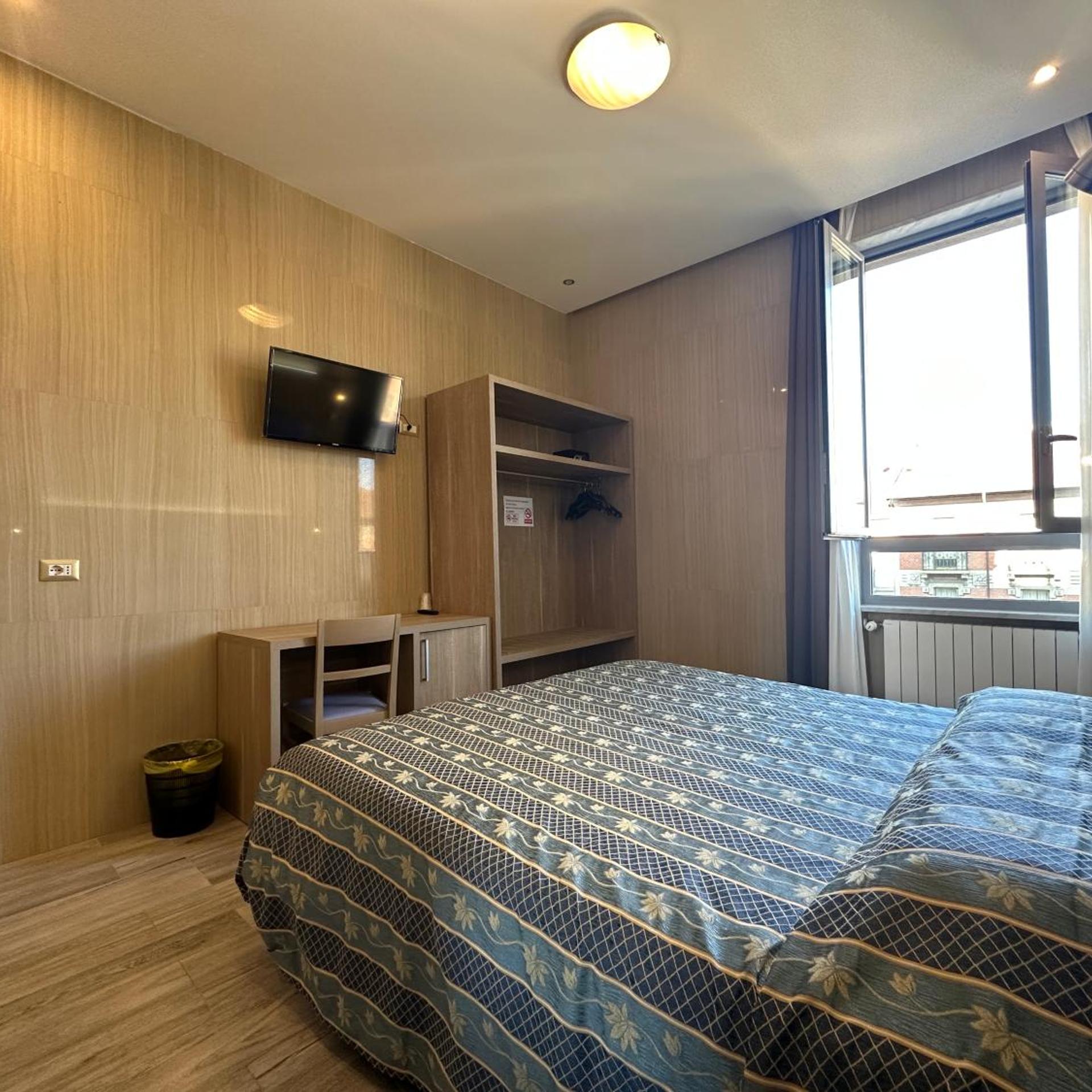 Hotel Midway 28/50