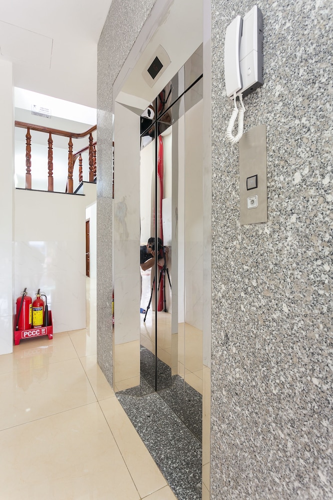 Oyo 185 Marine Hotel Apartment 40/41