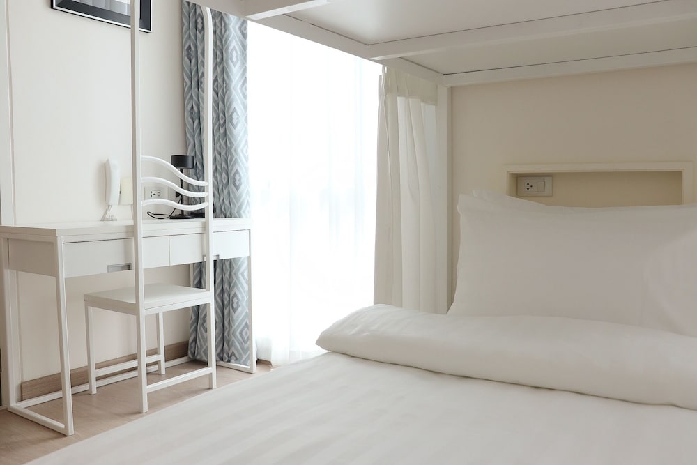 ResT Bangkok Poshtel 14/50