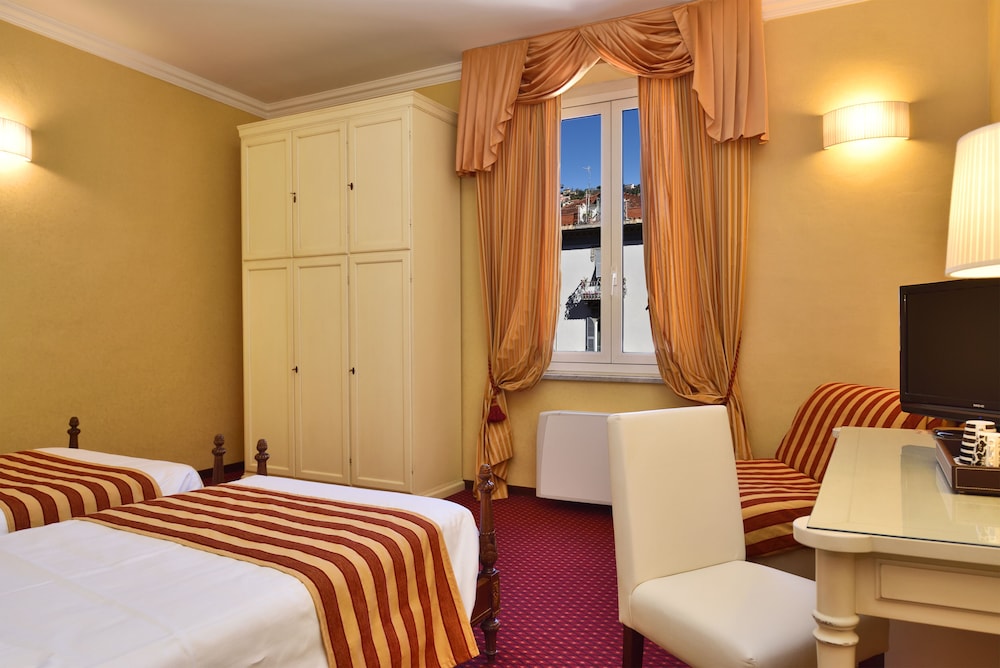 SUPERIOR, DOUBLE BED