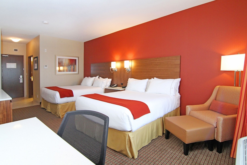 Holiday Inn Express And Suites Calgary Nw University Area 21/73