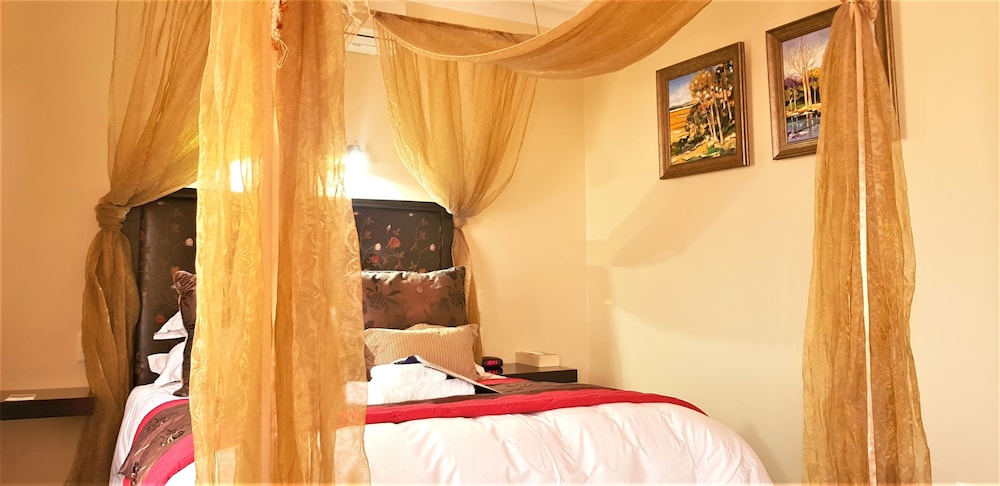 Constantia Manor Guesthouse 35/77