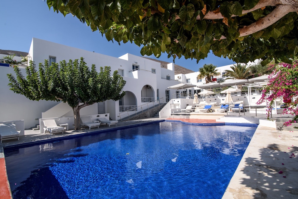 Rk Beach Hotel 50/52