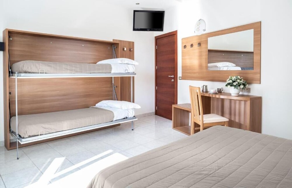 Hotel Stacchini 20/44