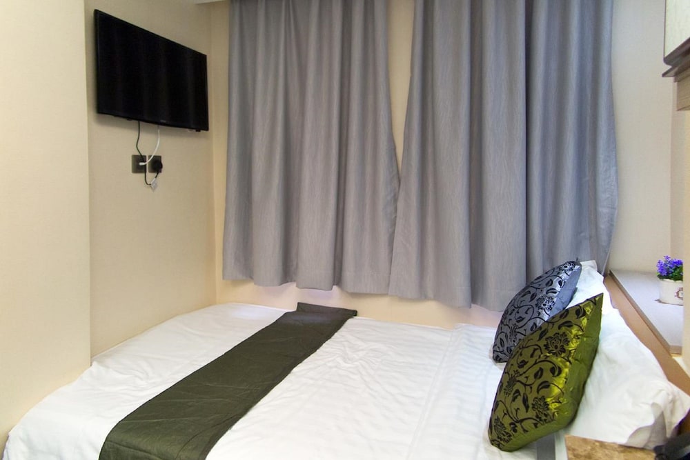 STANDARD, DOUBLE BED