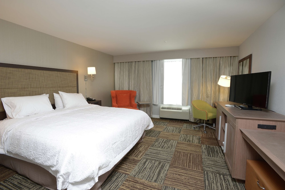 Hampton Inn Suites Cincinnati Kenwood Oh 8/43