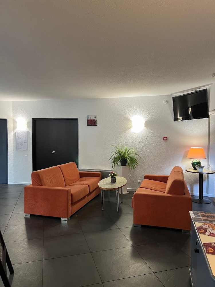 Logis Cottage Hotel 41/66