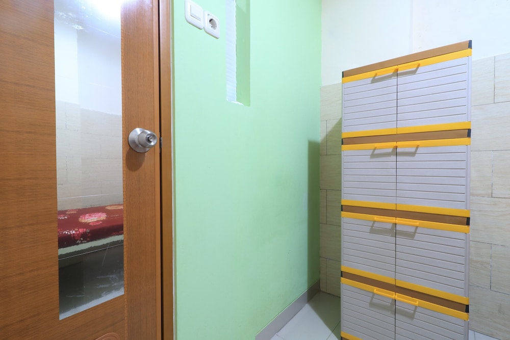 Eiffel Residence Batu Tulis 37 - Female Only 10/21