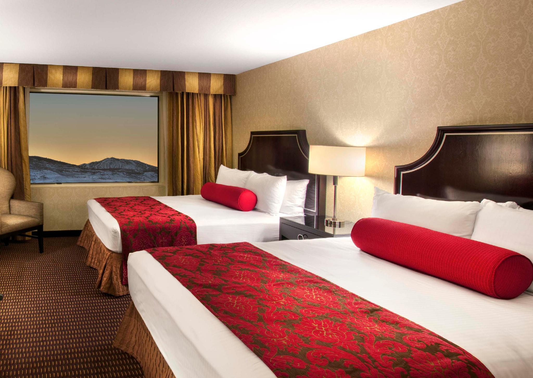Luxury, Queen Bed