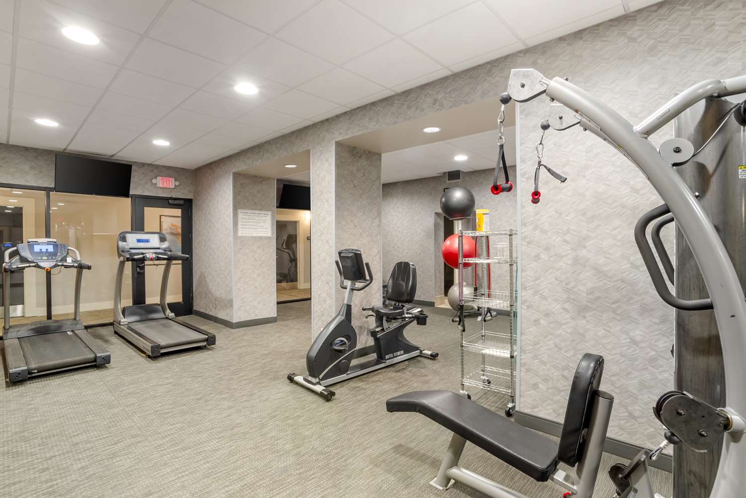 Best Western Plus Greenville I-385 Inn & Suites 25/53