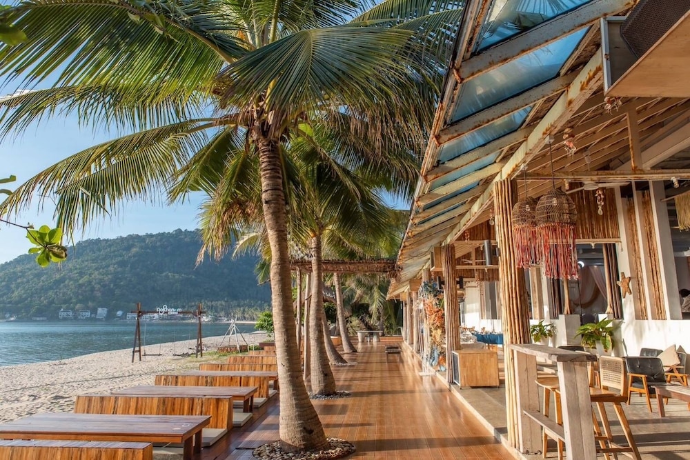 Supar Royal Beach Khanom 32/46