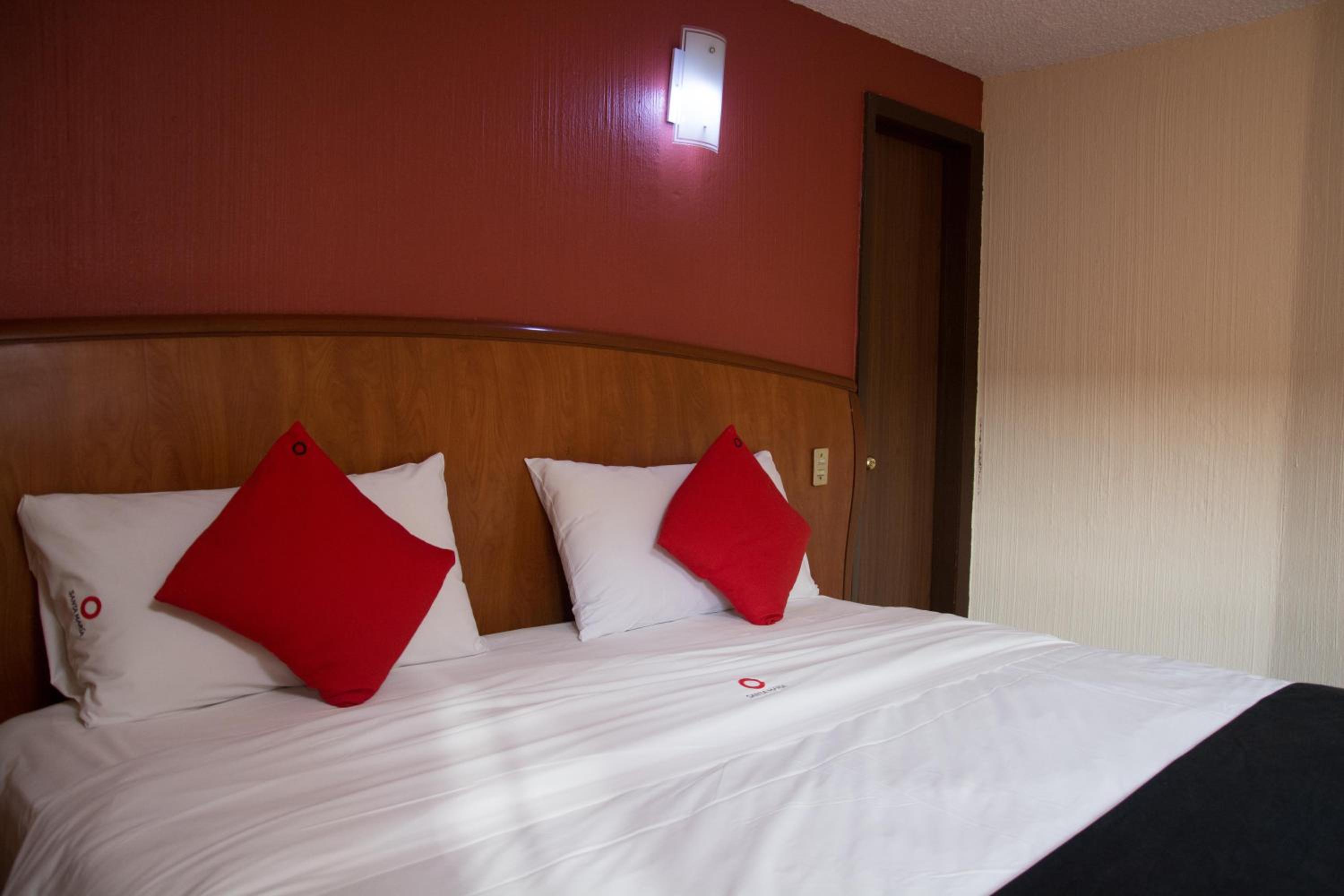 Oyo Flagship Hotel Santa Maria 24/98