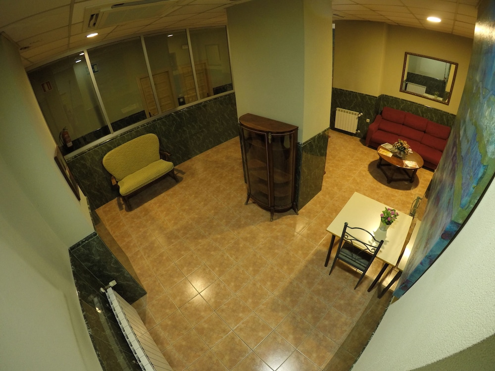 Hostal La Casa de Enfrente 31/41