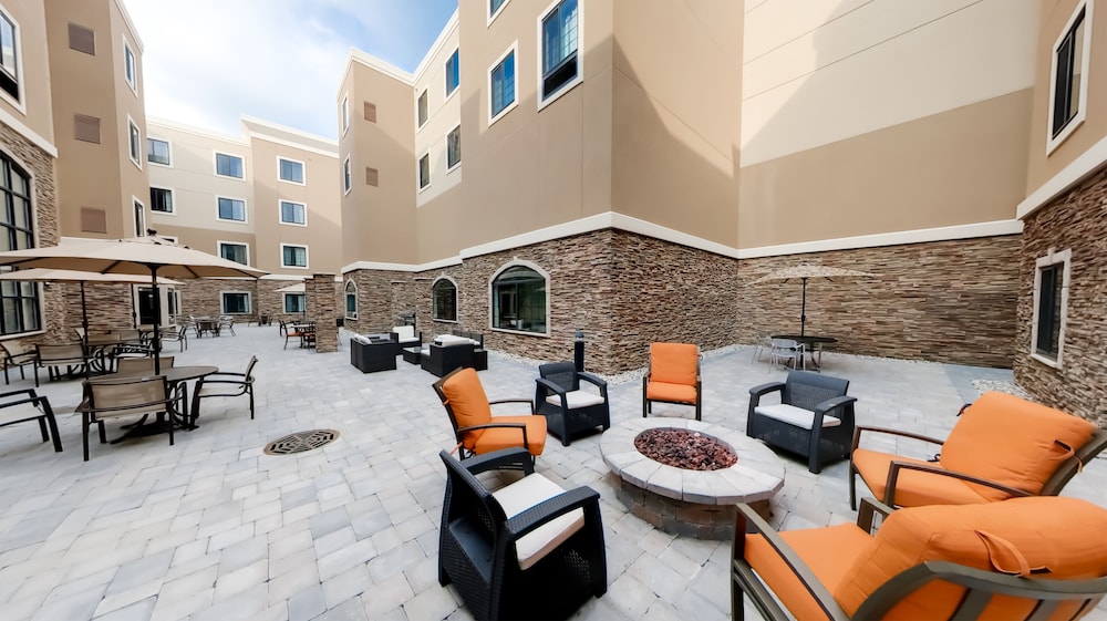 Staybridge Suites Ann Arbor Univ of Michigan 42/54