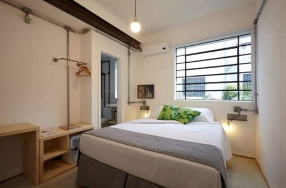STANDARD, DOUBLE BED