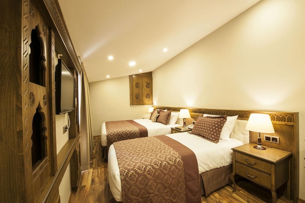 Hotel Ney 15/64