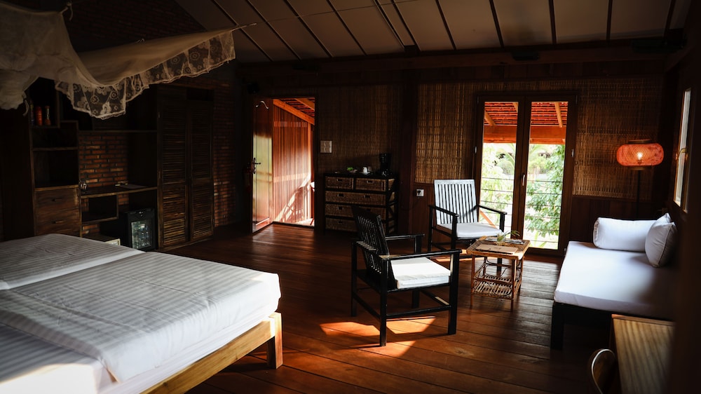 Farmhouse Boutique Resort 22/50
