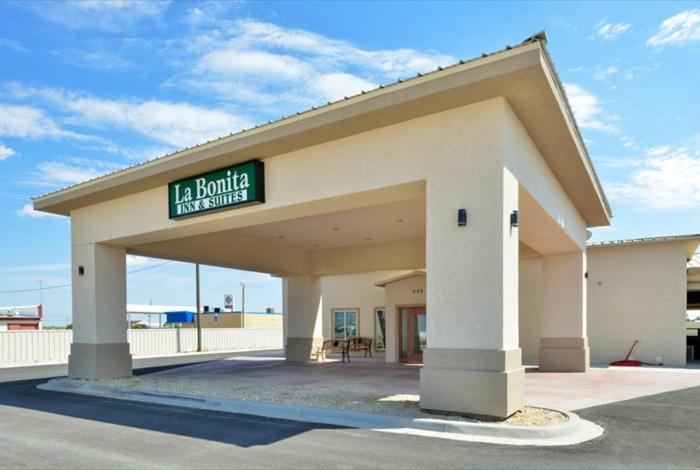 La Bonita Inn and Suites - Crane 29/40