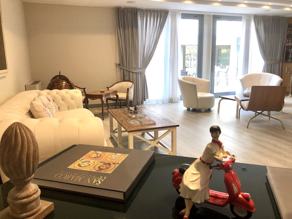 Hotel Alfieri 63/76