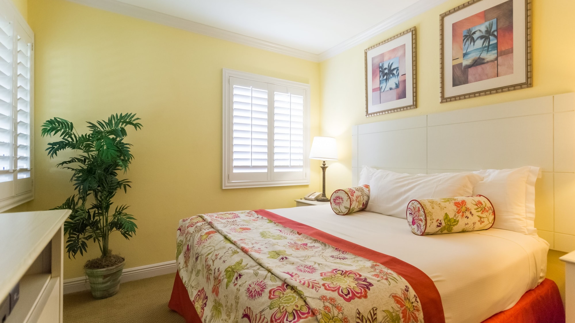 2 Bedrooms, Suite, 2 King Beds, Sofa
