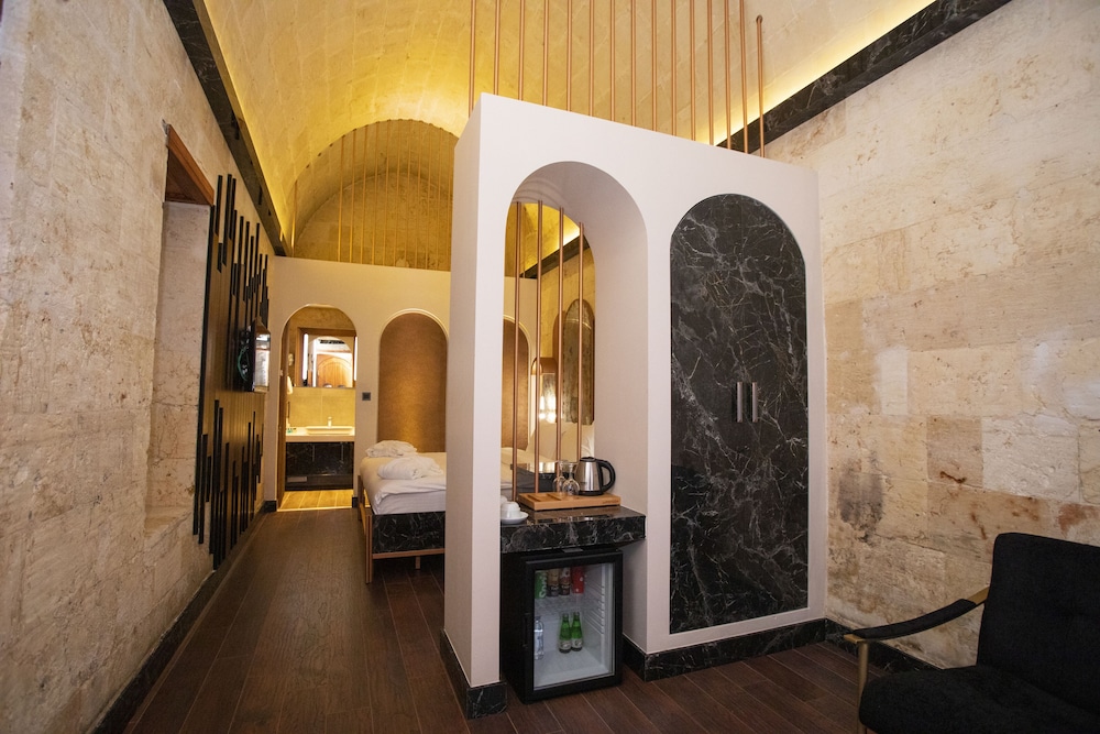 Bayazhan Butik Hotel 41/43