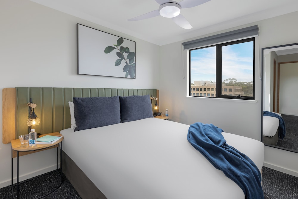 2 BEDROOMS, APARTMENT