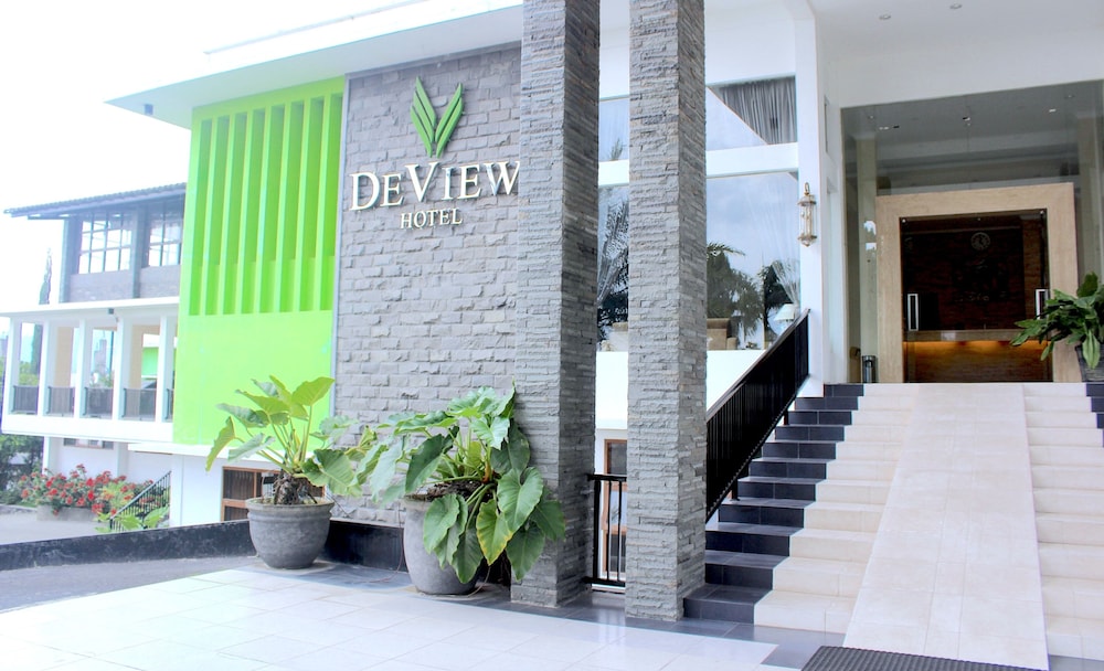 De View Hotel 3/64