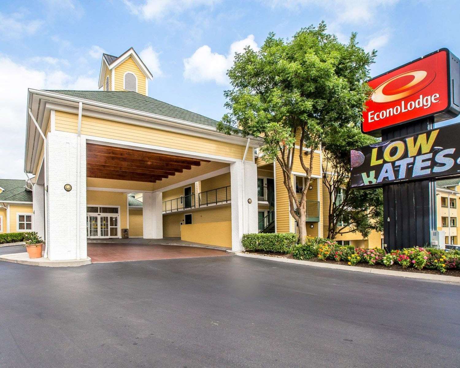 Econo Lodge Pigeon Forge Riverside 33/34