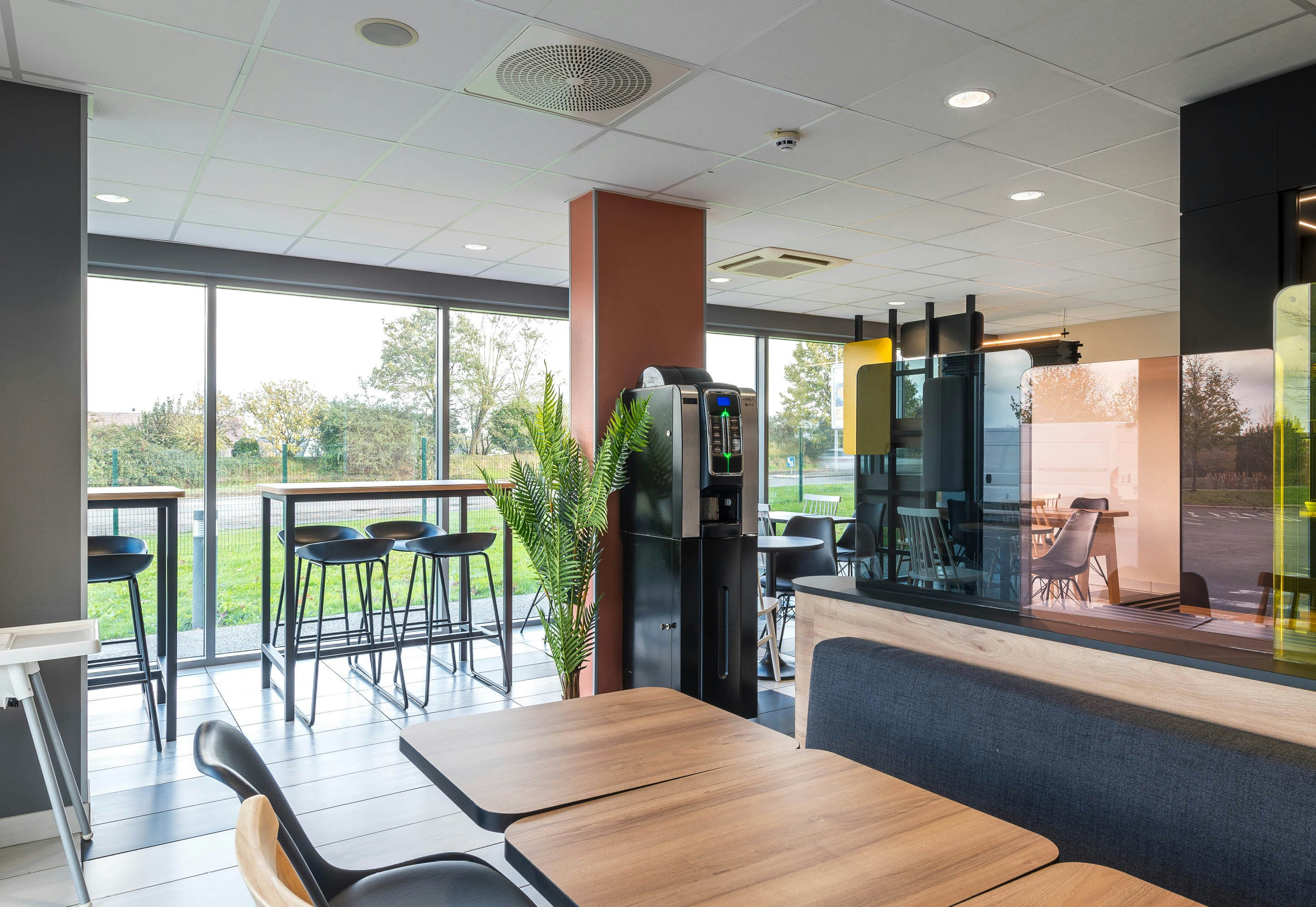 B&B HOTEL Laval Ouest 27/32