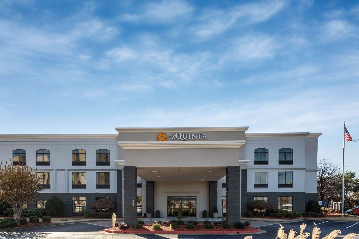 La Quinta Inn and Suites by Wyndham Kennesaw 1/46