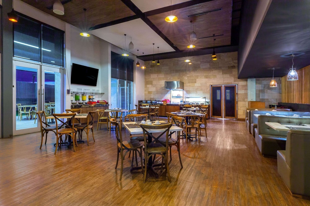 Tryp By Wyndham San Luis Potosi 31/48