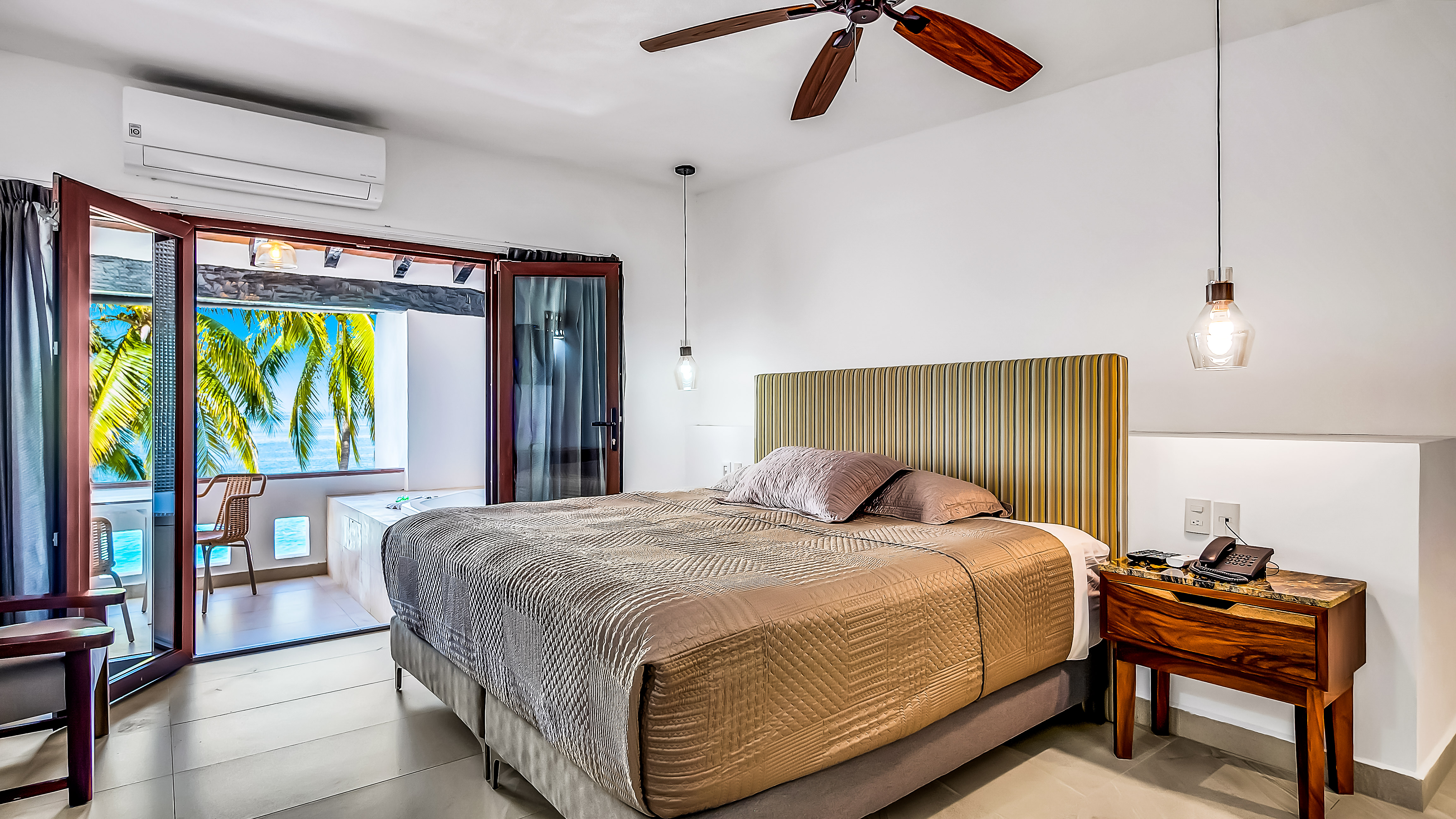Hotel Marboka & Suites 24/58