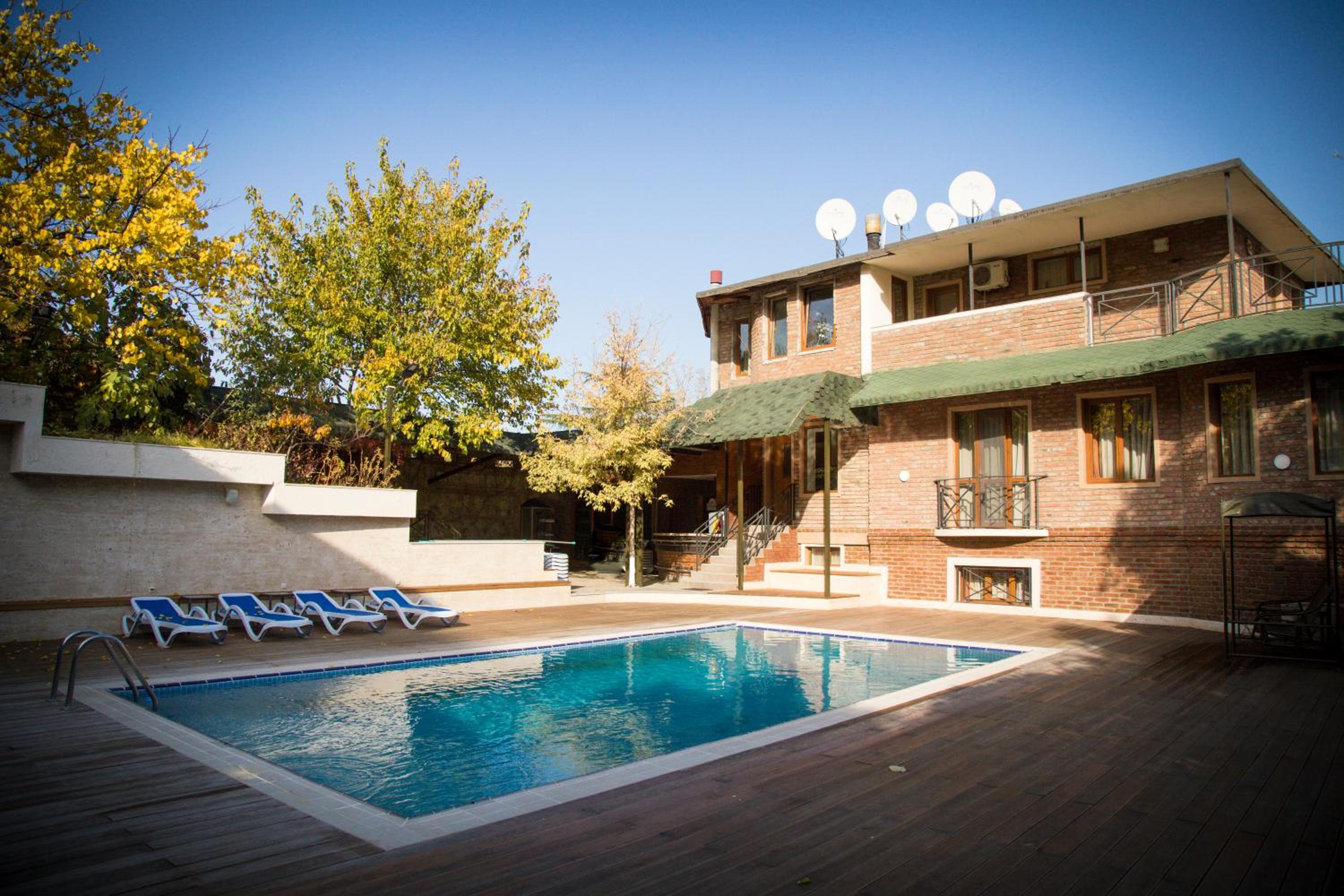 Beaumonde Garden in TBILISI