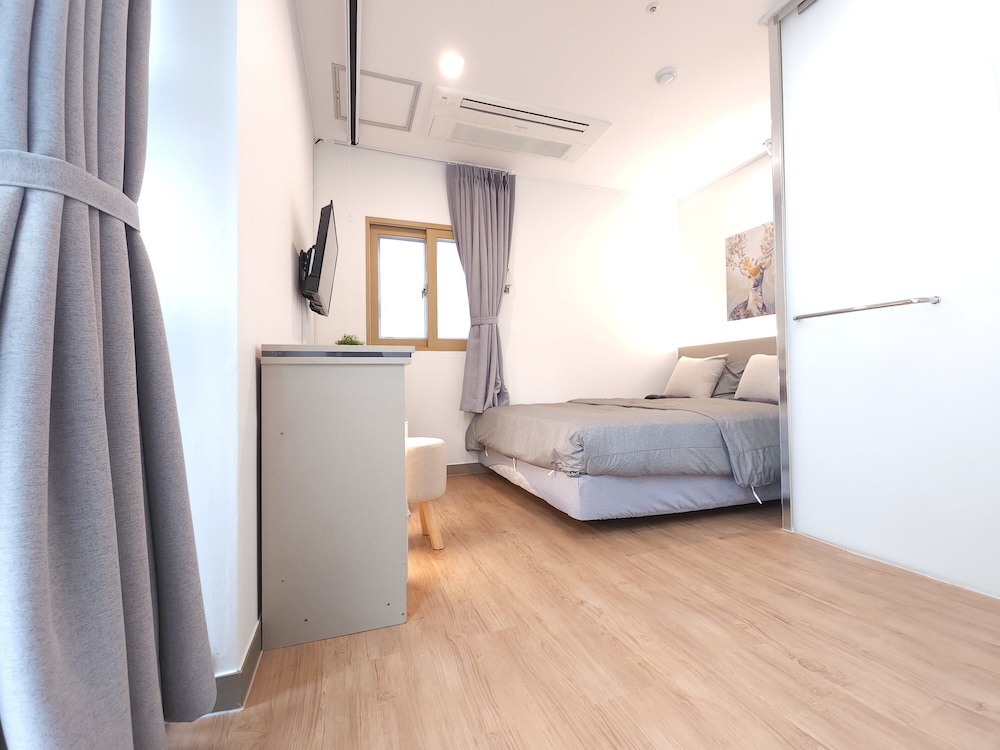 OYO Hostel Myeongdong 2 41/75