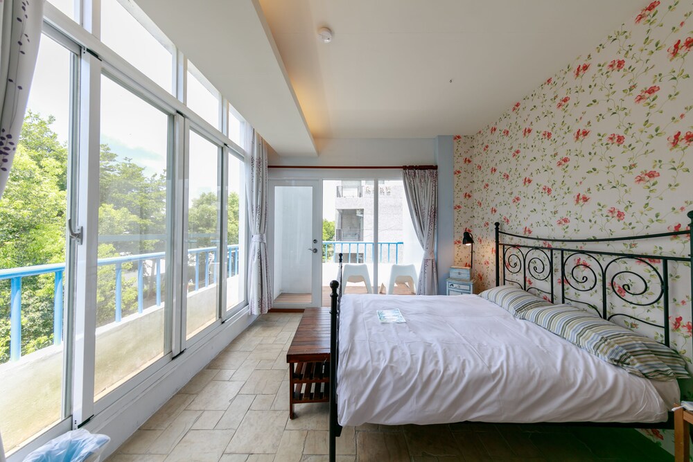 CLASSIC, DOUBLE BED