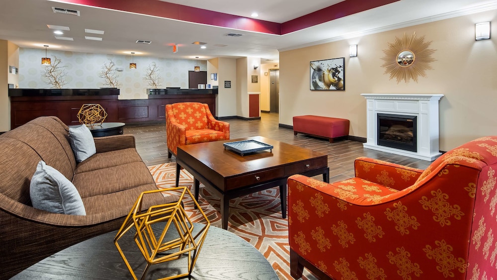 Best Western Plus Burleson Inn & Suites 21/32