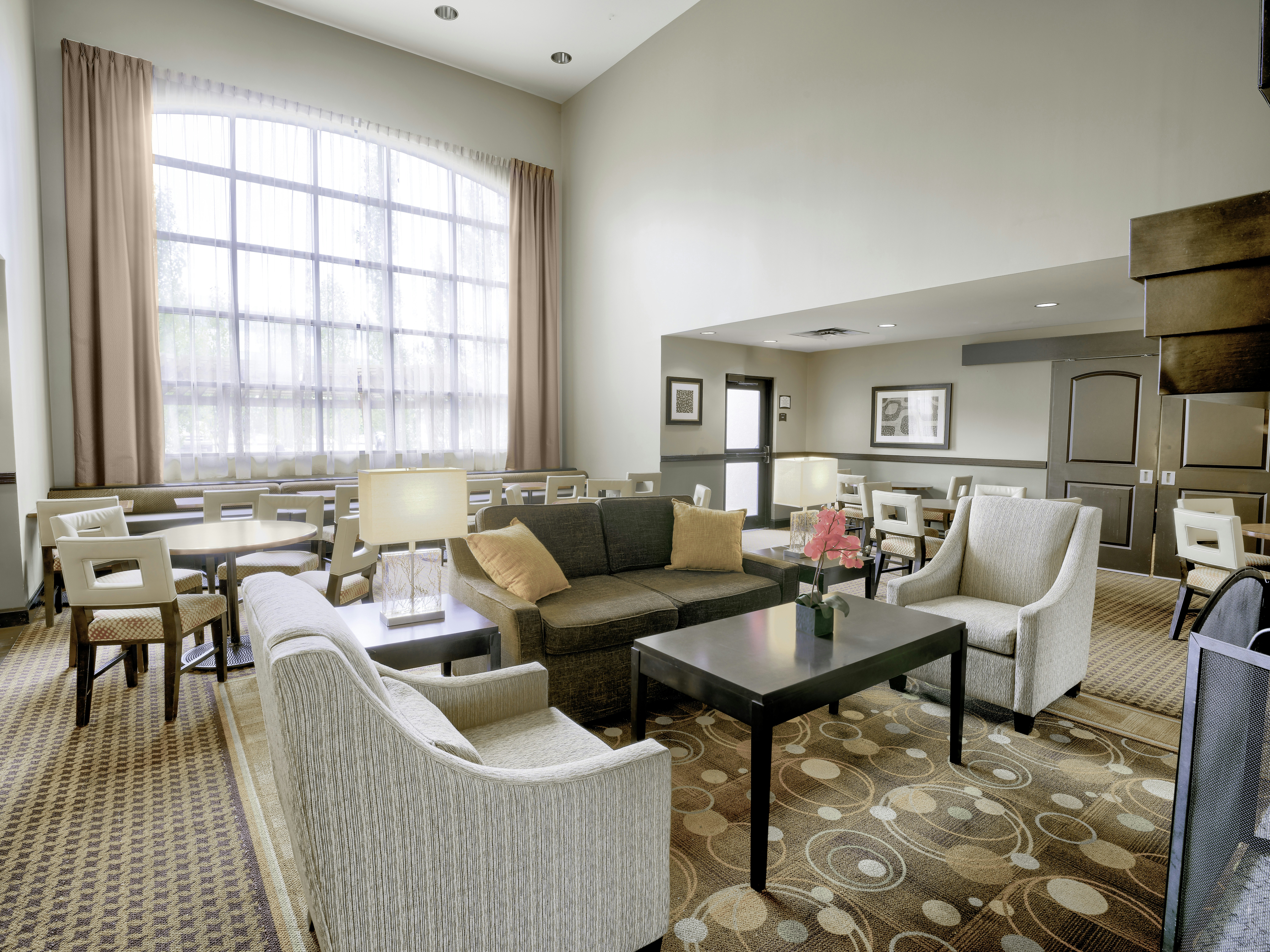 Staybridge Suites West Edmonton 48/78