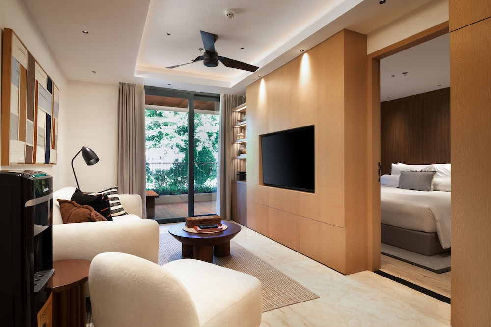 Beachwalk Residence 31/50