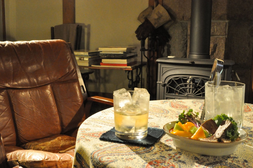 Camellia Inn 7/23