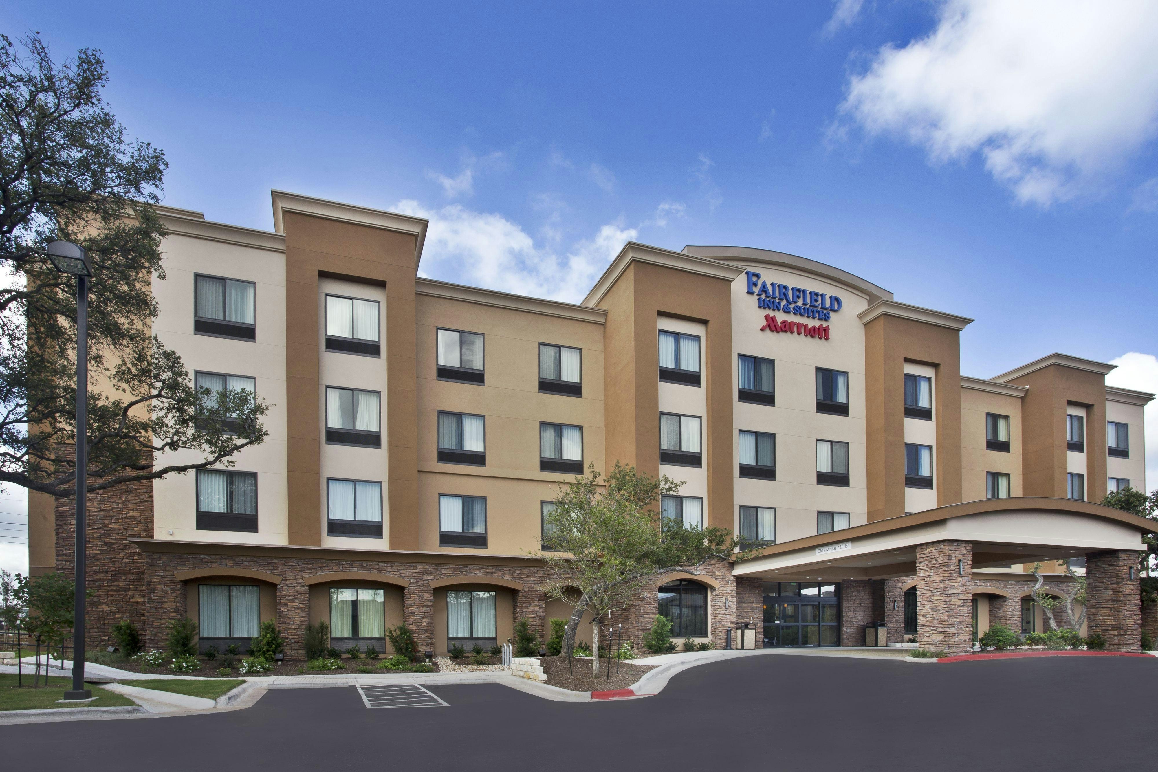 Fairfield Inn Suites By Marriott Austin Northwest Research Blvd in AUSTIN - TX