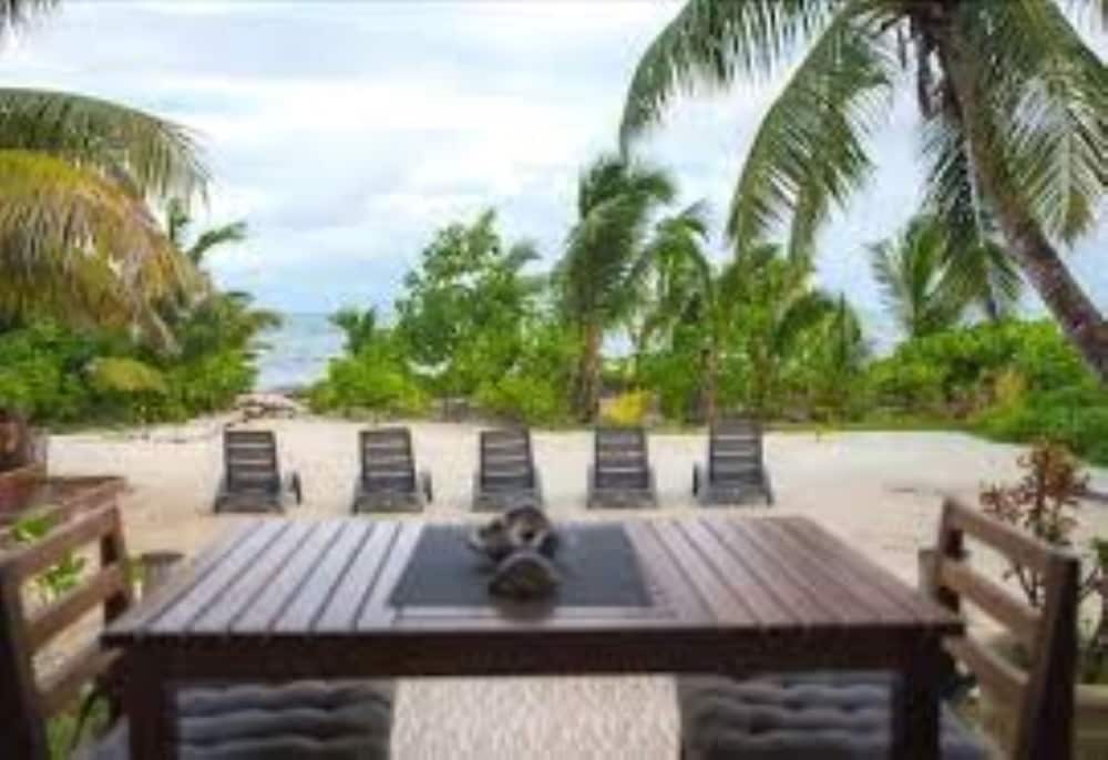 Seashell Beach Villa 27/32
