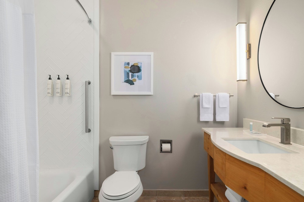 جناح ديلوكس بسريرين كوين مع أريكة، Extended Stay Minot 3/5