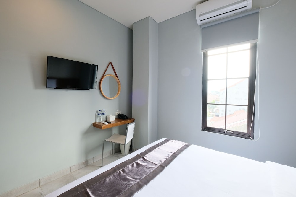 Lopi Hotel 15/36
