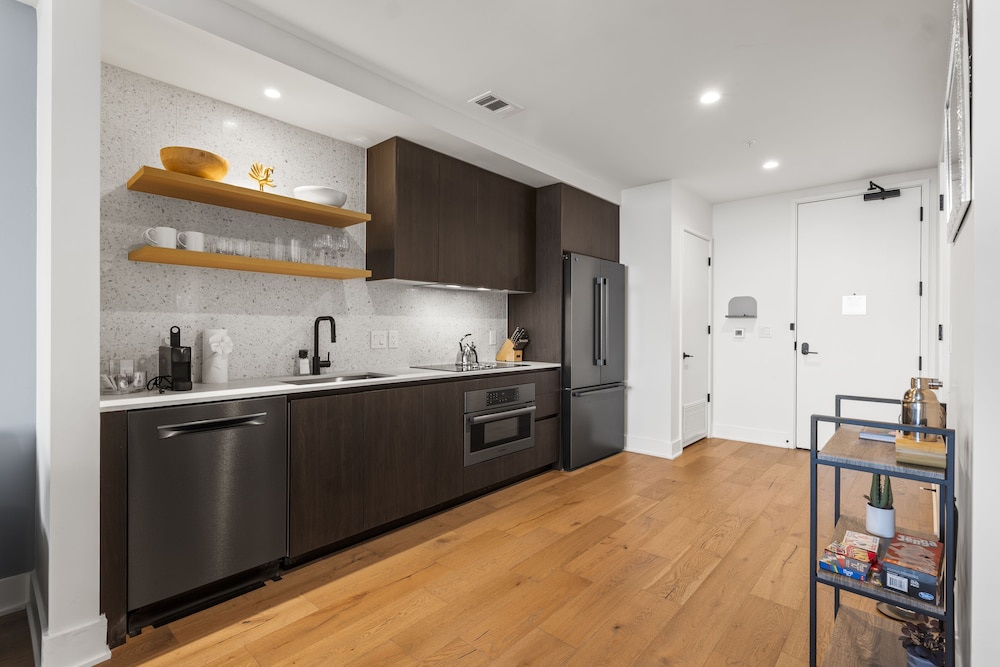 Austin Condo Hotel 7/49