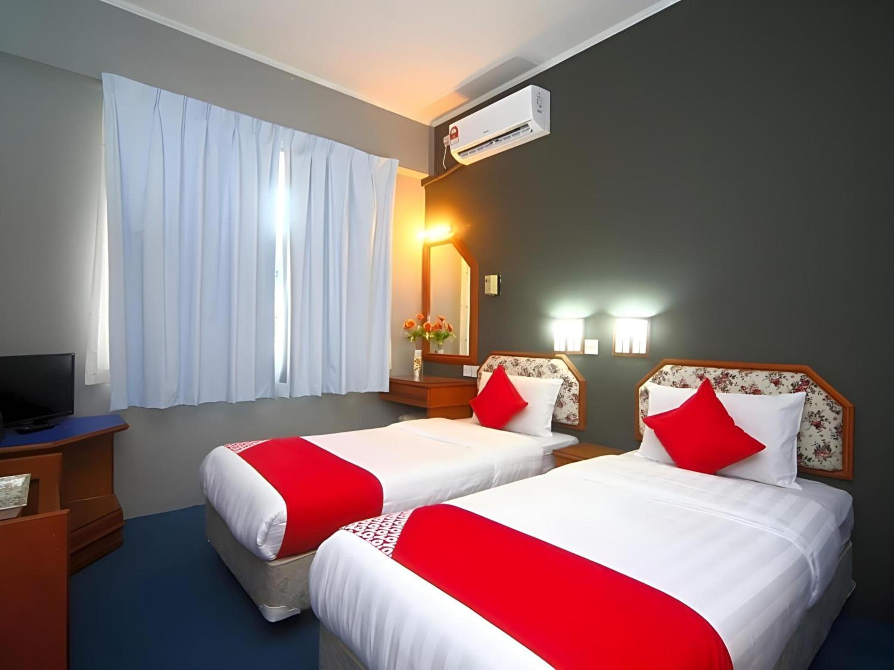 Oyo 1026 Hotel Lutana 18/39