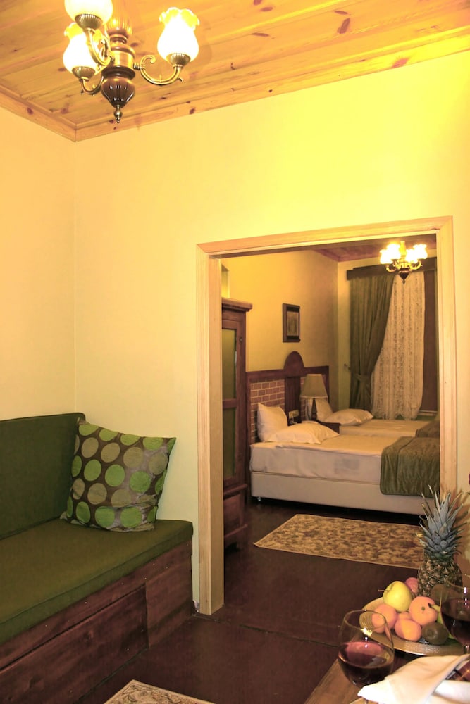 Divas Silver Hotel 59/71
